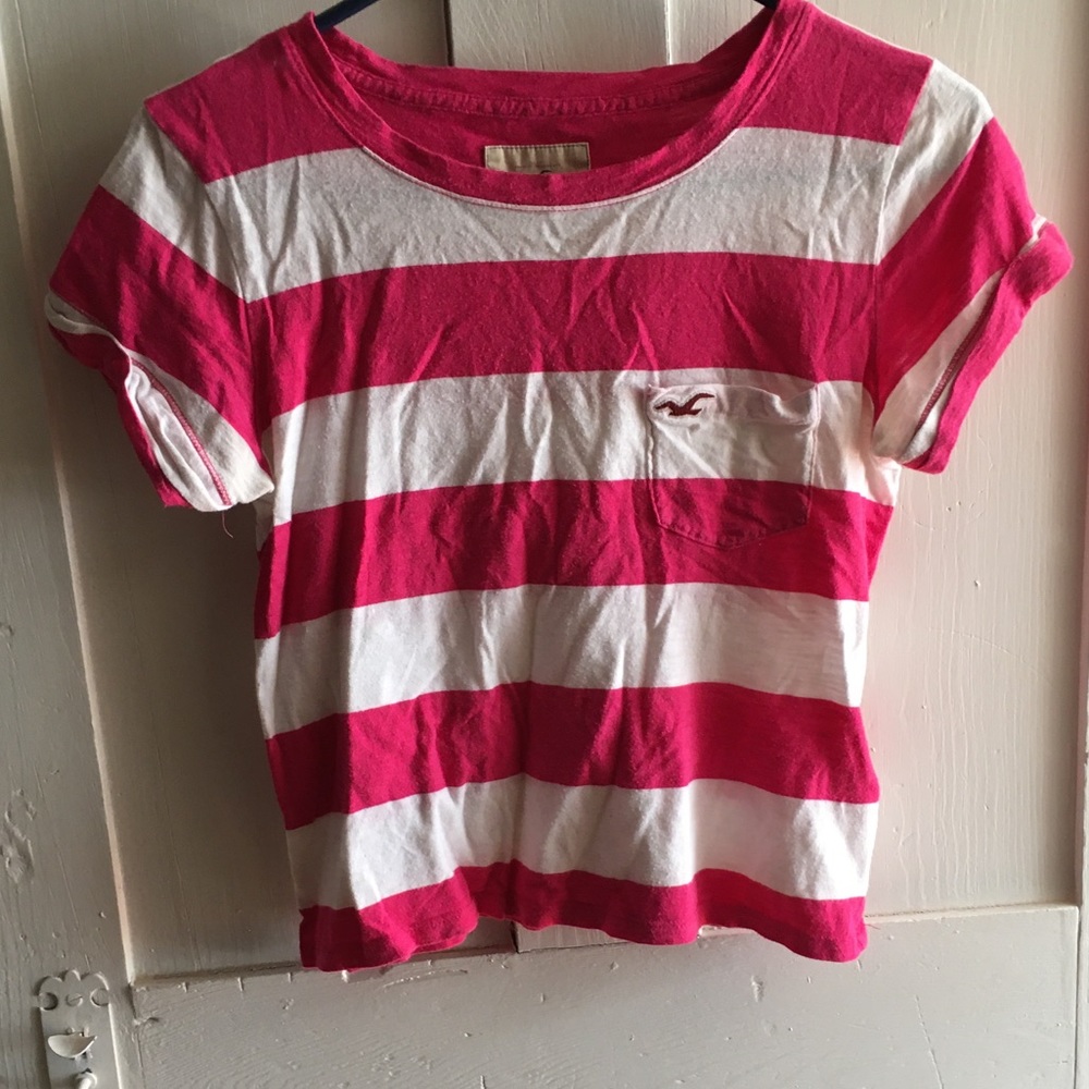 Hollister women’s extra small cropped shirt